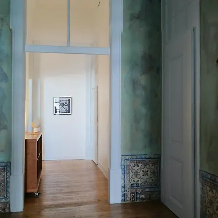 Spirit Of Chiado Daire Lisboa